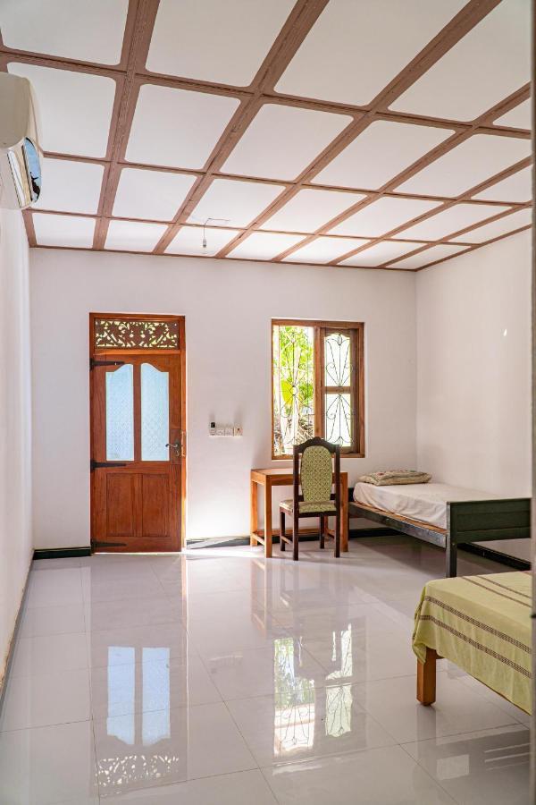 Surf & Yoga Arugam Bay Hotel Buitenkant foto