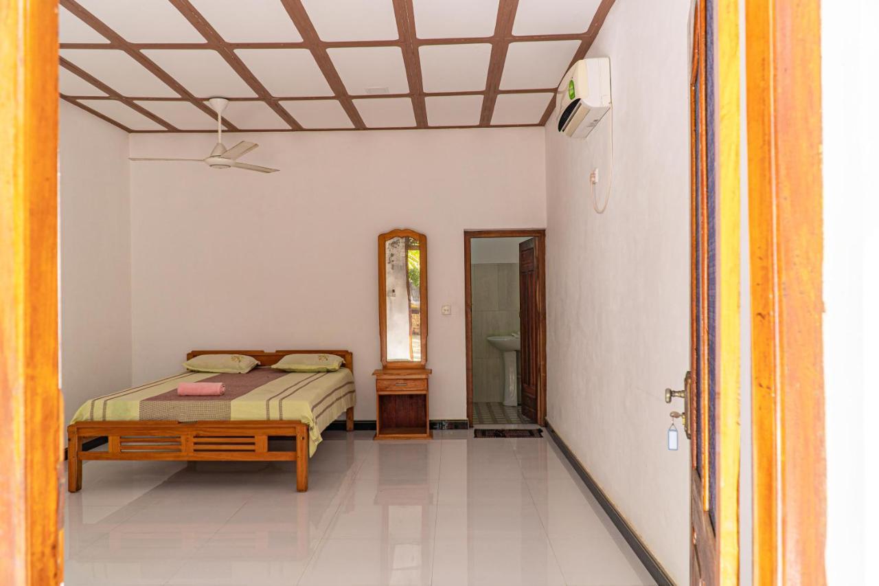Surf & Yoga Arugam Bay Hotel Buitenkant foto