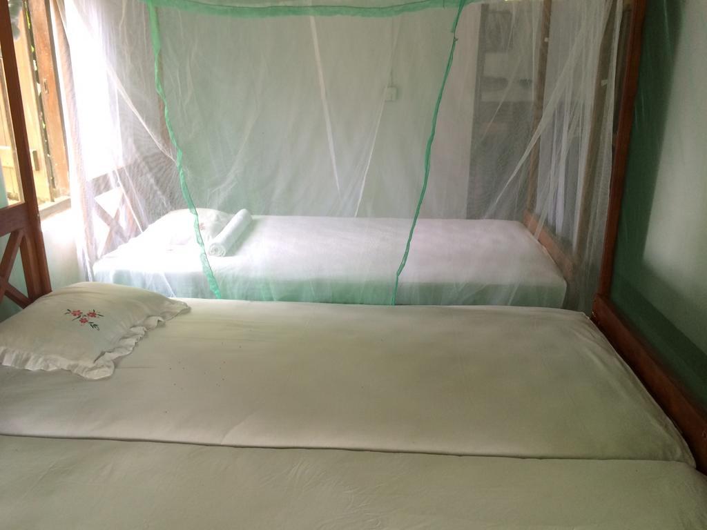 Surf & Yoga Arugam Bay Hotel Kamer foto