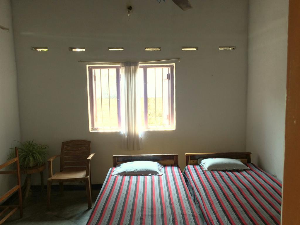 Surf & Yoga Arugam Bay Hotel Kamer foto