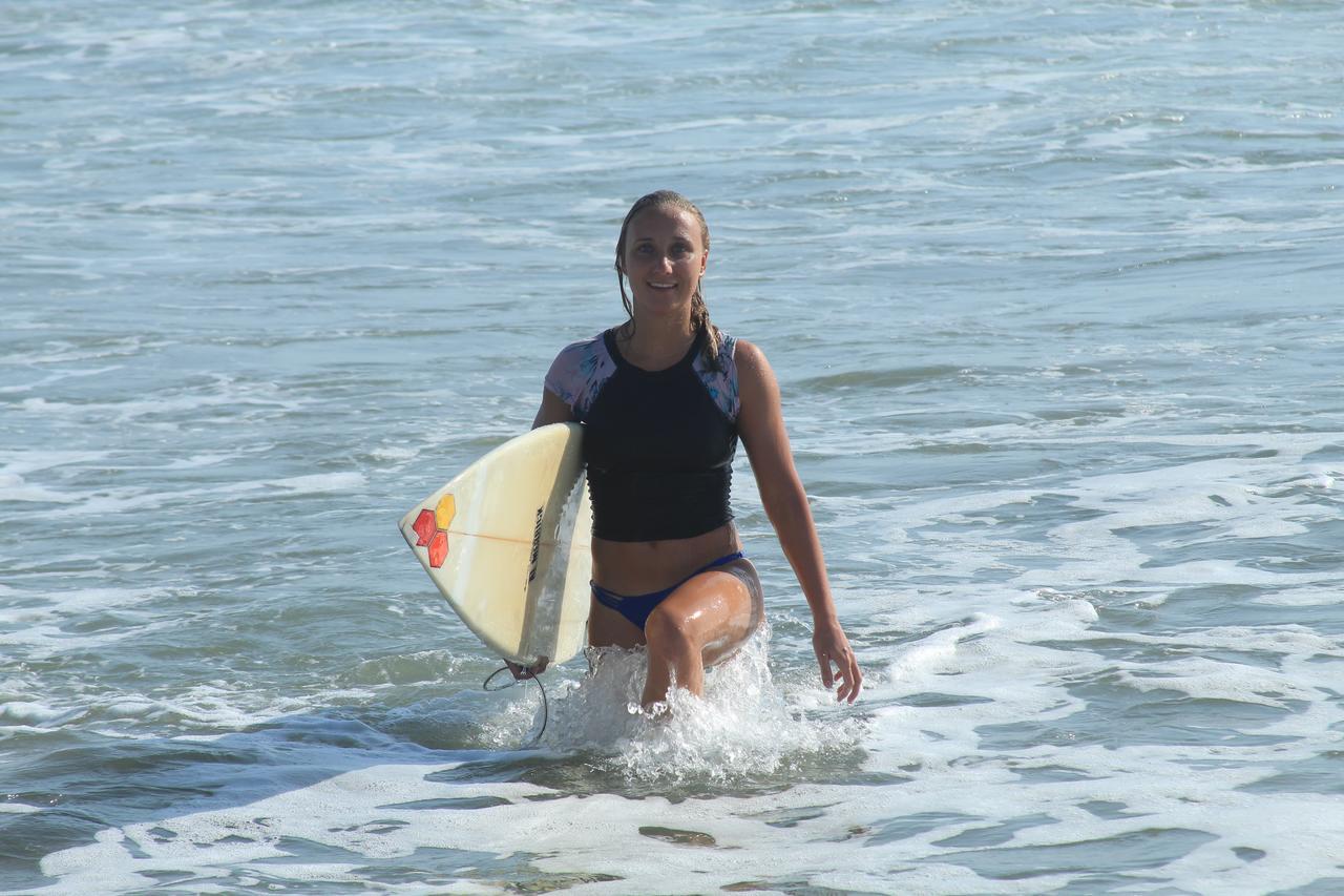 Surf & Yoga Arugam Bay Hotel Buitenkant foto
